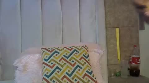 Snapshot of smiley_berry chatting on October 18, 2025, 4:41 pm smiley_berry online show from October 18, 2025, 4:41 pm