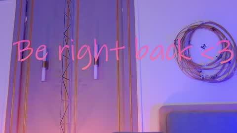 Snapshot of smiley_mia_ chatting on February 1, 2025, 8:08 am Mia online show from February 1, 2025, 8:08 am