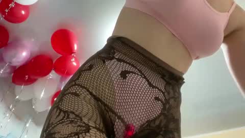 Snapshot of smiling_riddle chatting on February 16, 2025, 2:00 pm smiling_riddle online show from February 16, 2025, 2:00 pm