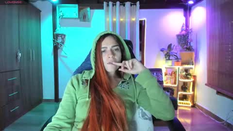 Snapshot of smilingsalor chatting on February 3, 2025, 1:19 am SmilingSalor online show from February 3, 2025, 1:19 am