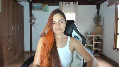 Snapshot of smilingsalor chatting on February 8, 2025, 9:36 pm SmilingSalor online show from February 8, 2025, 9:36 pm