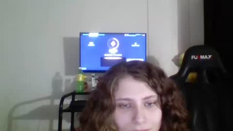 Snapshot of smoothvodka chatting on December 2, 2024, 11:40 pm Bambi--Vodka online show from December 2, 2024, 11:40 pm