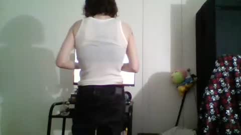 Snapshot of smoothvodka chatting on December 26, 2024, 9:58 pm Bambi--Vodka online show from December 26, 2024, 9:58 pm