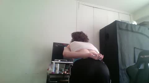 Snapshot of smoothvodka chatting on September 20, 2025, 7:26 pm Bambi--Vodka online show from September 20, 2025, 7:26 pm
