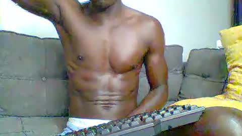 Snapshot of sneaky_link2 chatting on November 8, 2025, 6:35 am papi online show from November 8, 2025, 6:35 am