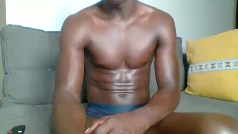 Snapshot of sneaky_link2 chatting on November 12, 2025, 12:22 am papi online show from November 12, 2025, 12:22 am