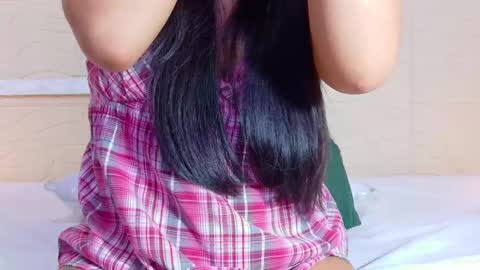 Snapshot of sneakyy_fantasy chatting on February 27, 2025, 6:50 am Hellen  online show from February 27, 2025, 6:50 am