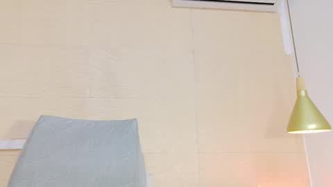 Snapshot of sneakyy_fantasy chatting on March 12, 2025, 4:30 am Hellen  online show from March 12, 2025, 4:30 am