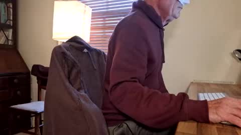 Snapshot of snooty05 chatting on January 19, 2025, 10:06 am Snooty online show from January 19, 2025, 10:06 am