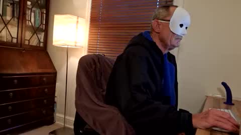 Snapshot of snooty05 chatting on February 26, 2025, 7:53 am Snooty online show from February 26, 2025, 7:53 am