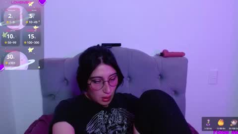 Snapshot of snow_baall chatting on December 18, 2024, 5:31 pm IG OF red moonn online show from December 18, 2024, 5:31 pm