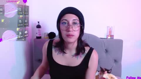 Snapshot of snow_baall chatting on January 25, 2025, 2:25 pm IG OF red moonn online show from January 25, 2025, 2:25 pm