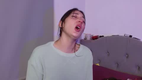 Snapshot of snow_baall chatting on September 19, 2025, 4:58 am IG OF red moonn online show from September 19, 2025, 4:58 am