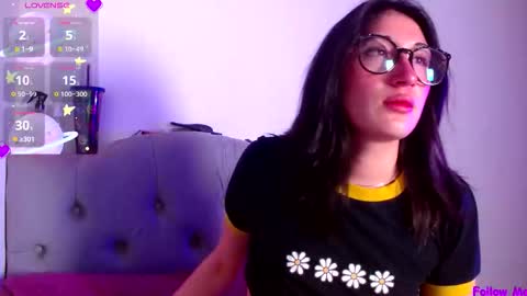 Snapshot of snow_baall chatting on October 29, 2025, 5:53 am IG OF red moonn online show from October 29, 2025, 5:53 am