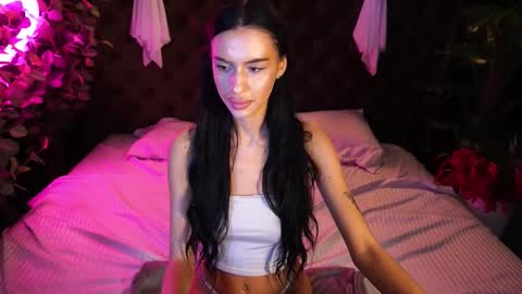 Snapshot of snow_whiteeex chatting on October 27, 2025, 6:39 am snow_whiteeex online show from October 27, 2025, 6:39 am