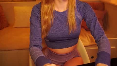 Snapshot of snowbarbieee chatting on January 19, 2025, 8:18 am Hanna online show from January 19, 2025, 8:18 am