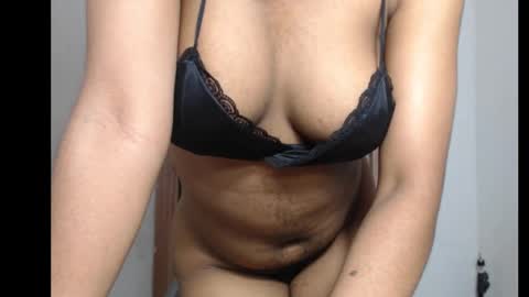 snowdrop5 online show from December 2, 2025, 8:59 pm