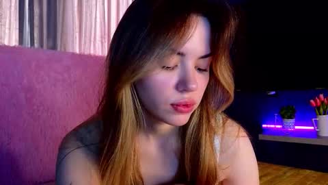 Snapshot of sofa__bloom chatting on November 21, 2025, 9:52 am Sofia online show from November 21, 2025, 9:52 am