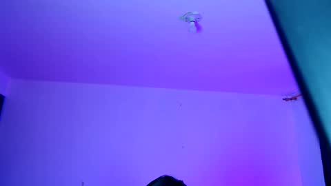 sofia online show from November 23, 2025, 4:07 pm