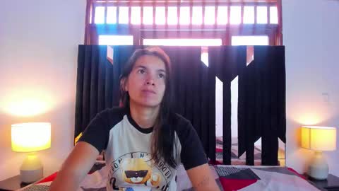 Snapshot of soffy_and_mia chatting on October 15, 2025, 12:05 pm soffy and mia online show from October 15, 2025, 12:05 pm
