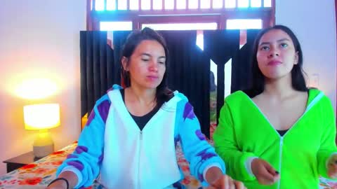Snapshot of soffy_and_mia chatting on October 18, 2025, 12:50 pm soffy and mia online show from October 18, 2025, 12:50 pm