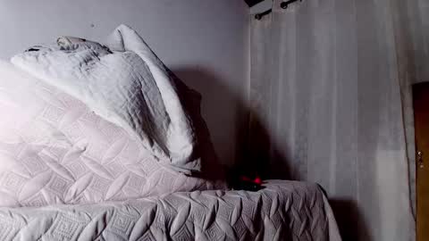 Snapshot of sofi_decker chatting on February 16, 2025, 3:04 am Sofia online show from February 16, 2025, 3:04 am