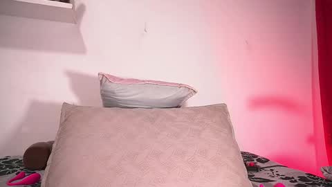 Snapshot of sofi_decker chatting on September 10, 2025, 3:06 am Sofia online show from September 10, 2025, 3:06 am