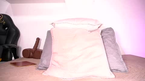 Snapshot of sofi_decker chatting on October 5, 2025, 3:05 am Sofia online show from October 5, 2025, 3:05 am