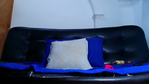 Snapshot of sofi_decker chatting on October 12, 2025, 12:15 pm Sofia online show from October 12, 2025, 12:15 pm