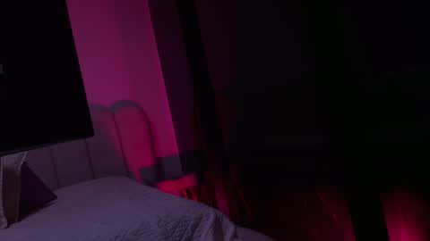 Snapshot of sofi_decker chatting on November 26, 2025, 11:55 am Sofia online show from November 26, 2025, 11:55 am