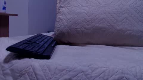 Snapshot of sofi_decker chatting on November 30, 2025, 12:09 pm Sofia online show from November 30, 2025, 12:09 pm