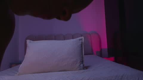 Snapshot of sofi_decker chatting on December 2, 2025, 11:59 am Sofia online show from December 2, 2025, 11:59 am