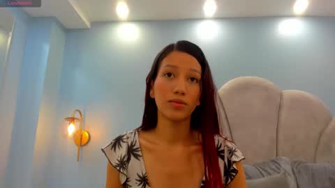 Sofi  online show from October 19, 2025, 2:18 pm