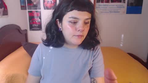 Snapshot of sofia_coolle chatting on December 15, 2024, 12:38 pm Sofi online show from December 15, 2024, 12:38 pm