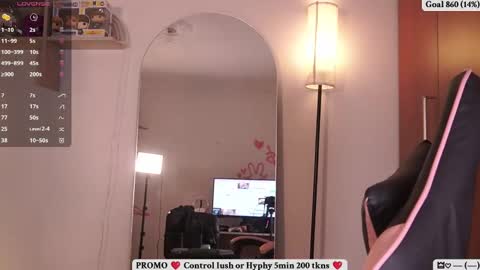 Snapshot of sofia_dream7 chatting on October 31, 2025, 12:22 am Sofi online show from October 31, 2025, 12:22 am