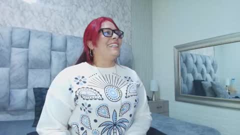 sofia gutierrez   online show from September 12, 2025, 3:17 am