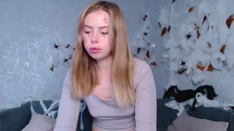 Sofia here online show from October 27, 2025, 12:36 am