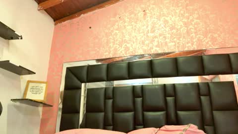 Snapshot of sofia_martinn chatting on November 11, 2025, 3:06 am Sofia online show from November 11, 2025, 3:06 am