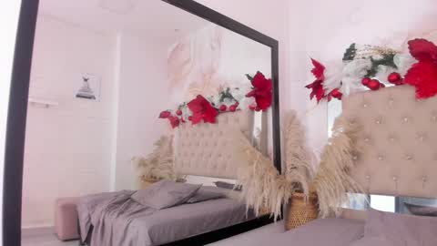 Snapshot of sofia_riveraa chatting on December 24, 2024, 5:34 pm SOFIA online show from December 24, 2024, 5:34 pm