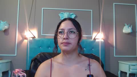 Snapshot of sofia_white3 chatting on November 9, 2025, 11:19 am Sofa online show from November 9, 2025, 11:19 am