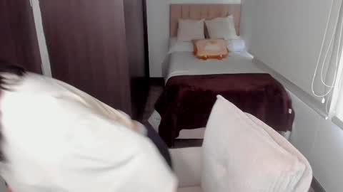 Snapshot of sofia_woodss chatting on September 8, 2025, 8:52 pm Sofia online show from September 8, 2025, 8:52 pm