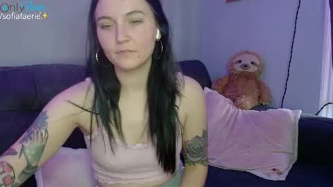 sofiafaerie online show from December 13, 2024, 7:32 pm