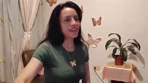 Snapshot of sofibelladelavega chatting on October 19, 2025, 1:23 pm Sofi Bella online show from October 19, 2025, 1:23 pm