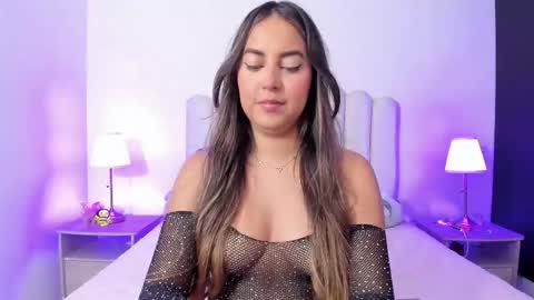 Snapshot of sofiebunnie chatting on September 22, 2025, 1:18 am sofiebunnie online show from September 22, 2025, 1:18 am