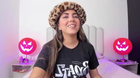 Snapshot of sofiebunnie chatting on October 31, 2025, 1:39 am sofiebunnie online show from October 31, 2025, 1:39 am