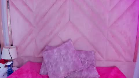 Snapshot of sofii_jones chatting on October 8, 2025, 12:41 am sofii_jones online show from October 8, 2025, 12:41 am