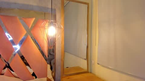 Snapshot of sofii_miller_ chatting on December 27, 2024, 1:11 am online show from December 27, 2024, 1:11 am