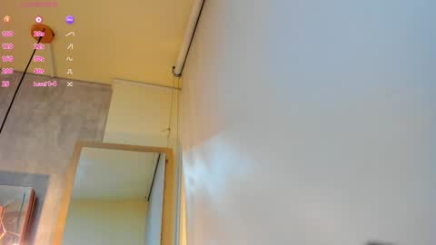 Snapshot of sofii_miller_ chatting on January 18, 2025, 1:19 am online show from January 18, 2025, 1:19 am