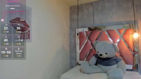 Snapshot of sofii_miller_ chatting on February 2, 2025, 4:43 pm online show from February 2, 2025, 4:43 pm