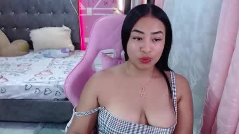 Snapshot of sofiiadreams chatting on January 28, 2025, 2:32 am sofia Dreams online show from January 28, 2025, 2:32 am